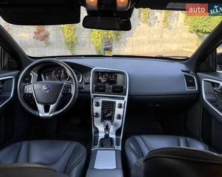 Чорний Вольво ХС60, об'ємом двигуна 2 л та пробігом 285 тис. км за 18999 $, фото 58 на Automoto.ua