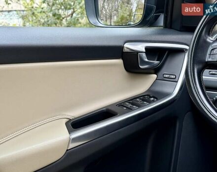 Черный Вольво ХС60, объемом двигателя 1.97 л и пробегом 190 тыс. км за 18900 $, фото 94 на Automoto.ua