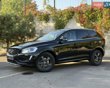 Чорний Вольво ХС60, об'ємом двигуна 2 л та пробігом 285 тис. км за 18999 $, фото 16 на Automoto.ua