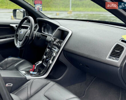 Чорний Вольво ХС60, об'ємом двигуна 2.4 л та пробігом 110 тис. км за 24900 $, фото 26 на Automoto.ua