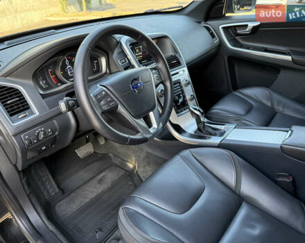 Чорний Вольво ХС60, об'ємом двигуна 2 л та пробігом 285 тис. км за 18999 $, фото 88 на Automoto.ua