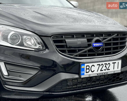 Чорний Вольво ХС60, об'ємом двигуна 2.4 л та пробігом 110 тис. км за 24900 $, фото 7 на Automoto.ua