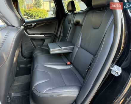 Чорний Вольво ХС60, об'ємом двигуна 2 л та пробігом 285 тис. км за 18999 $, фото 75 на Automoto.ua