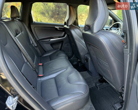 Чорний Вольво ХС60, об'ємом двигуна 2 л та пробігом 285 тис. км за 18999 $, фото 51 на Automoto.ua