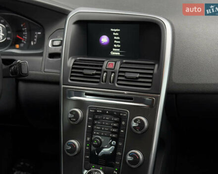 Чорний Вольво ХС60, об'ємом двигуна 2 л та пробігом 280 тис. км за 13500 $, фото 19 на Automoto.ua