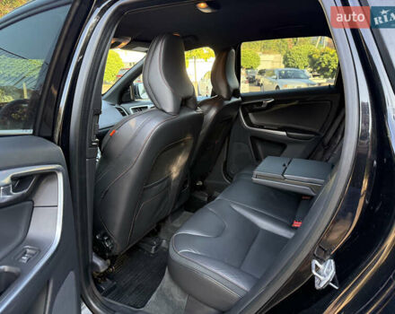 Чорний Вольво ХС60, об'ємом двигуна 2 л та пробігом 285 тис. км за 18999 $, фото 73 на Automoto.ua