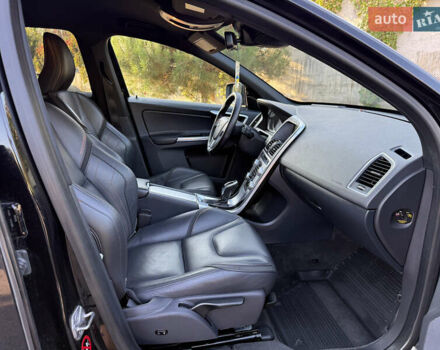 Чорний Вольво ХС60, об'ємом двигуна 2 л та пробігом 285 тис. км за 18999 $, фото 31 на Automoto.ua