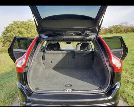 Черный Вольво ХС60, объемом двигателя 2.4 л и пробегом 171 тыс. км за 23500 $, фото 12 на Automoto.ua