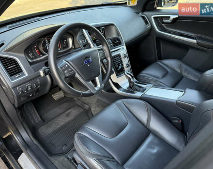 Чорний Вольво ХС60, об'ємом двигуна 2 л та пробігом 285 тис. км за 18999 $, фото 82 на Automoto.ua
