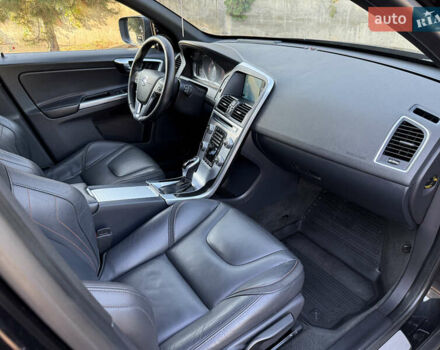 Чорний Вольво ХС60, об'ємом двигуна 2 л та пробігом 285 тис. км за 18999 $, фото 32 на Automoto.ua