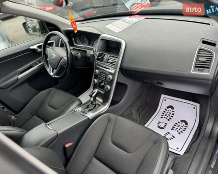 Чорний Вольво ХС60, об'ємом двигуна 2.4 л та пробігом 267 тис. км за 18950 $, фото 27 на Automoto.ua