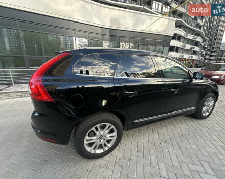 Чорний Вольво ХС60, об'ємом двигуна 2 л та пробігом 150 тис. км за 12700 $, фото 4 на Automoto.ua