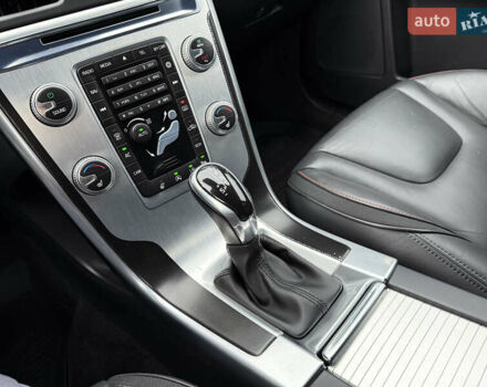 Черный Вольво ХС60, объемом двигателя 2 л и пробегом 285 тыс. км за 18999 $, фото 60 на Automoto.ua