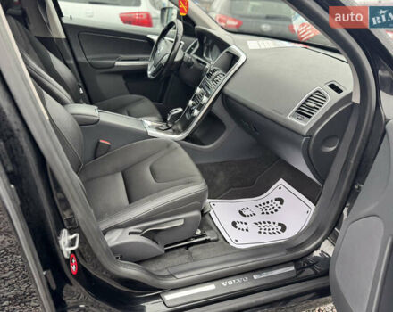 Чорний Вольво ХС60, об'ємом двигуна 2.4 л та пробігом 267 тис. км за 18950 $, фото 32 на Automoto.ua