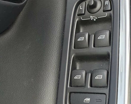 Черный Вольво ХС60, объемом двигателя 2.4 л и пробегом 171 тыс. км за 23500 $, фото 9 на Automoto.ua