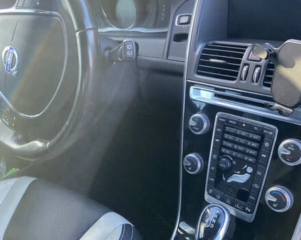 Вольво ХС60 2015 в Шепетовке на Automoto.ua Черный Вольво ХС60, объемом двигателя 2 л и пробегом 230 тыс. км за 18550 $, фото 7 на Automoto.ua