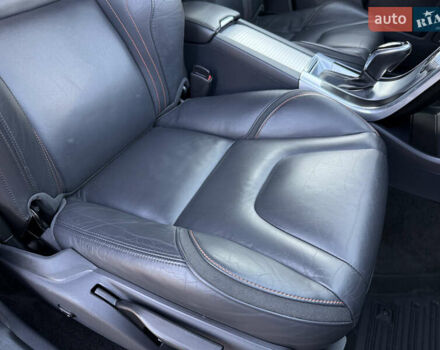 Чорний Вольво ХС60, об'ємом двигуна 2 л та пробігом 285 тис. км за 18999 $, фото 43 на Automoto.ua