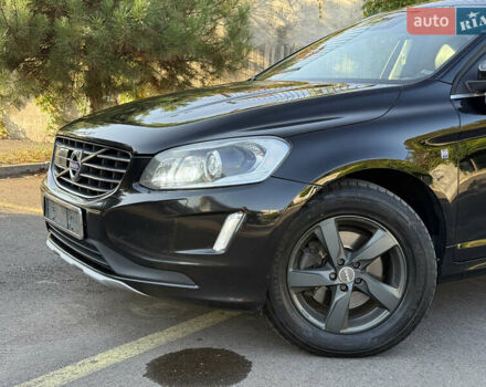 Чорний Вольво ХС60, об'ємом двигуна 2 л та пробігом 285 тис. км за 18999 $, фото 18 на Automoto.ua