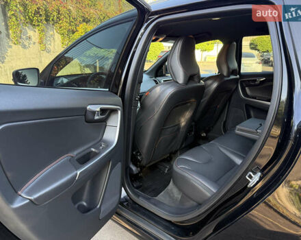 Чорний Вольво ХС60, об'ємом двигуна 2 л та пробігом 285 тис. км за 18999 $, фото 70 на Automoto.ua