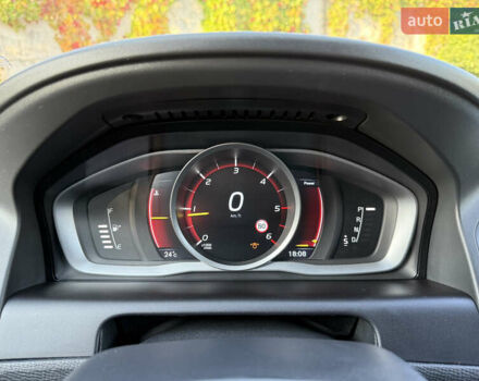 Чорний Вольво ХС60, об'ємом двигуна 2 л та пробігом 285 тис. км за 18999 $, фото 94 на Automoto.ua