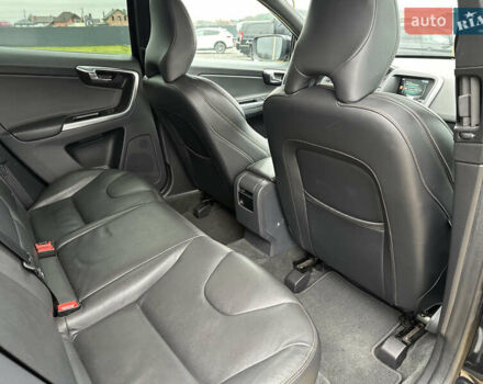 Черный Вольво ХС60, объемом двигателя 2 л и пробегом 264 тыс. км за 10900 $, фото 15 на Automoto.ua