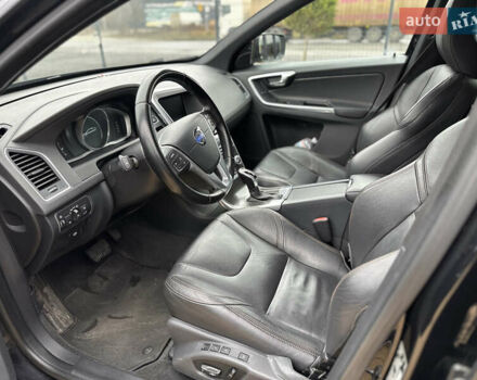 Черный Вольво ХС60, объемом двигателя 2 л и пробегом 264 тыс. км за 10900 $, фото 9 на Automoto.ua
