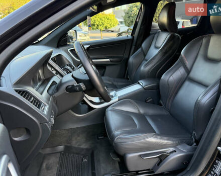 Чорний Вольво ХС60, об'ємом двигуна 2 л та пробігом 285 тис. км за 18999 $, фото 83 на Automoto.ua