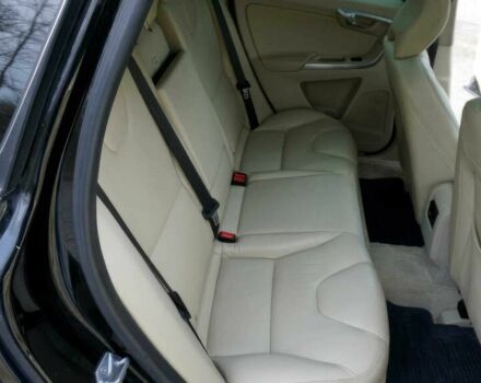 Черный Вольво ХС60, объемом двигателя 2.5 л и пробегом 77 тыс. км за 9000 $, фото 11 на Automoto.ua