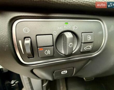 Черный Вольво ХС60, объемом двигателя 1.97 л и пробегом 190 тыс. км за 18900 $, фото 45 на Automoto.ua