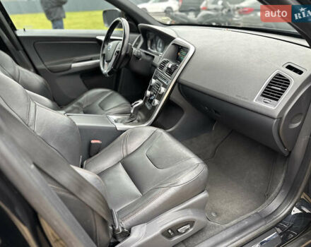 Черный Вольво ХС60, объемом двигателя 2 л и пробегом 264 тыс. км за 10900 $, фото 17 на Automoto.ua