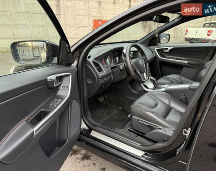 Черный Вольво ХС60, объемом двигателя 2 л и пробегом 285 тыс. км за 18999 $, фото 51 на Automoto.ua