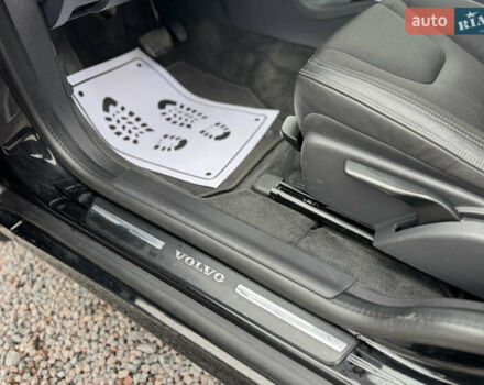 Чорний Вольво ХС60, об'ємом двигуна 2.4 л та пробігом 267 тис. км за 18950 $, фото 36 на Automoto.ua