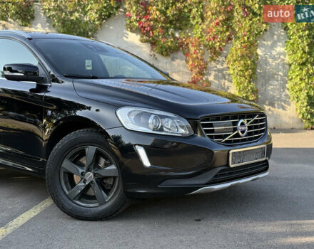Чорний Вольво ХС60, об'ємом двигуна 2 л та пробігом 285 тис. км за 18999 $, фото 6 на Automoto.ua