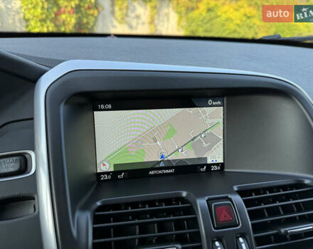 Чорний Вольво ХС60, об'ємом двигуна 2 л та пробігом 285 тис. км за 18999 $, фото 95 на Automoto.ua