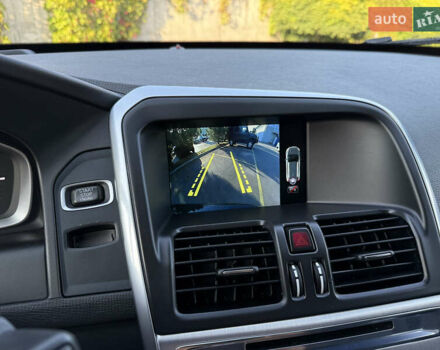 Чорний Вольво ХС60, об'ємом двигуна 2 л та пробігом 285 тис. км за 18999 $, фото 92 на Automoto.ua