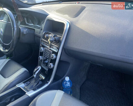 Вольво ХС60 2015 в Шепетовке на Automoto.ua Черный Вольво ХС60, объемом двигателя 2 л и пробегом 230 тыс. км за 18550 $, фото 8 на Automoto.ua