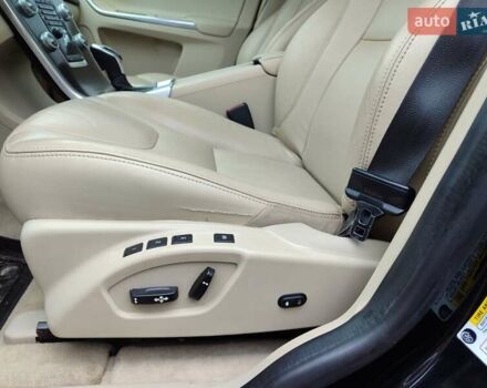 Черный Вольво ХС60, объемом двигателя 2.53 л и пробегом 172 тыс. км за 15300 $, фото 13 на Automoto.ua