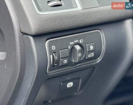 Чорний Вольво ХС60, об'ємом двигуна 2.4 л та пробігом 110 тис. км за 24900 $, фото 35 на Automoto.ua