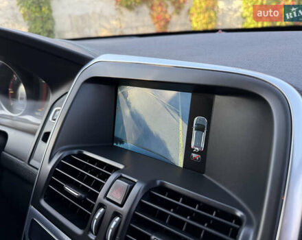 Чорний Вольво ХС60, об'ємом двигуна 2 л та пробігом 285 тис. км за 18999 $, фото 44 на Automoto.ua