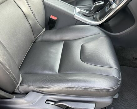 Черный Вольво ХС60, объемом двигателя 2 л и пробегом 139 тыс. км за 20900 $, фото 12 на Automoto.ua