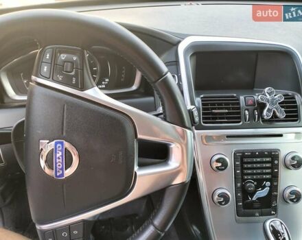 Черный Вольво ХС60, объемом двигателя 2.4 л и пробегом 130 тыс. км за 32000 $, фото 17 на Automoto.ua