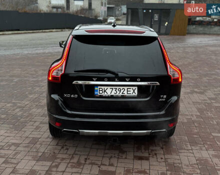 Чорний Вольво ХС60, об'ємом двигуна 2.5 л та пробігом 160 тис. км за 16300 $, фото 7 на Automoto.ua