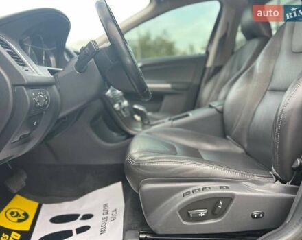 Чорний Вольво ХС60, об'ємом двигуна 1.97 л та пробігом 199 тис. км за 18000 $, фото 10 на Automoto.ua