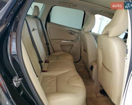 Чорний Вольво ХС60, об'ємом двигуна 2.5 л та пробігом 111 тис. км за 3000 $, фото 9 на Automoto.ua