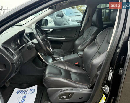 Чорний Вольво ХС60, об'ємом двигуна 2 л та пробігом 120 тис. км за 21400 $, фото 12 на Automoto.ua