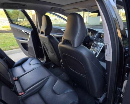 Черный Вольво ХС60, объемом двигателя 2 л и пробегом 77 тыс. км за 10300 $, фото 10 на Automoto.ua