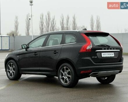 Черный Вольво ХС60, объемом двигателя 2.4 л и пробегом 212 тыс. км за 19187 $, фото 4 на Automoto.ua