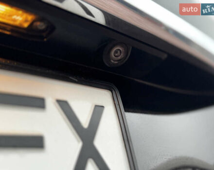 Чорний Вольво ХС60, об'ємом двигуна 2.5 л та пробігом 160 тис. км за 16300 $, фото 12 на Automoto.ua