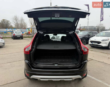 Чорний Вольво ХС60, об'ємом двигуна 2 л та пробігом 120 тис. км за 21400 $, фото 8 на Automoto.ua