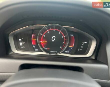 Чорний Вольво ХС60, об'ємом двигуна 1.97 л та пробігом 199 тис. км за 18000 $, фото 9 на Automoto.ua